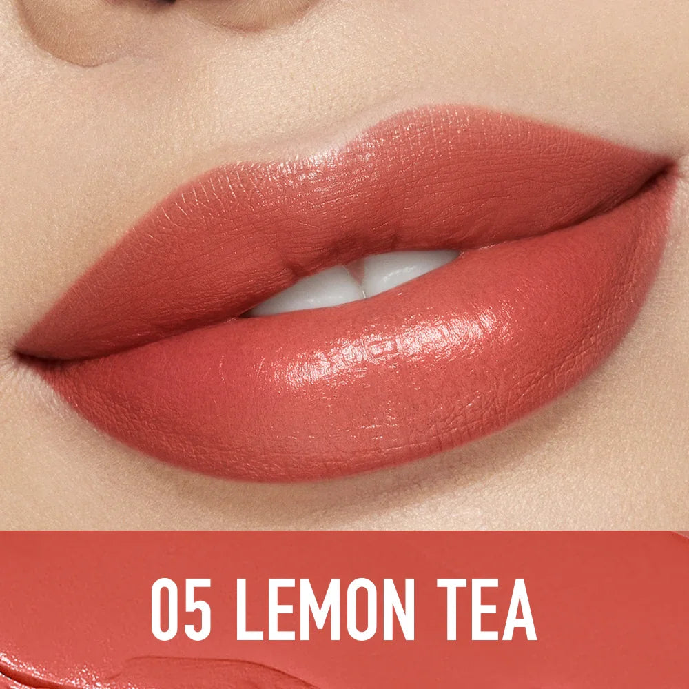 O.TWO.O Hydrating Satin Lipstick